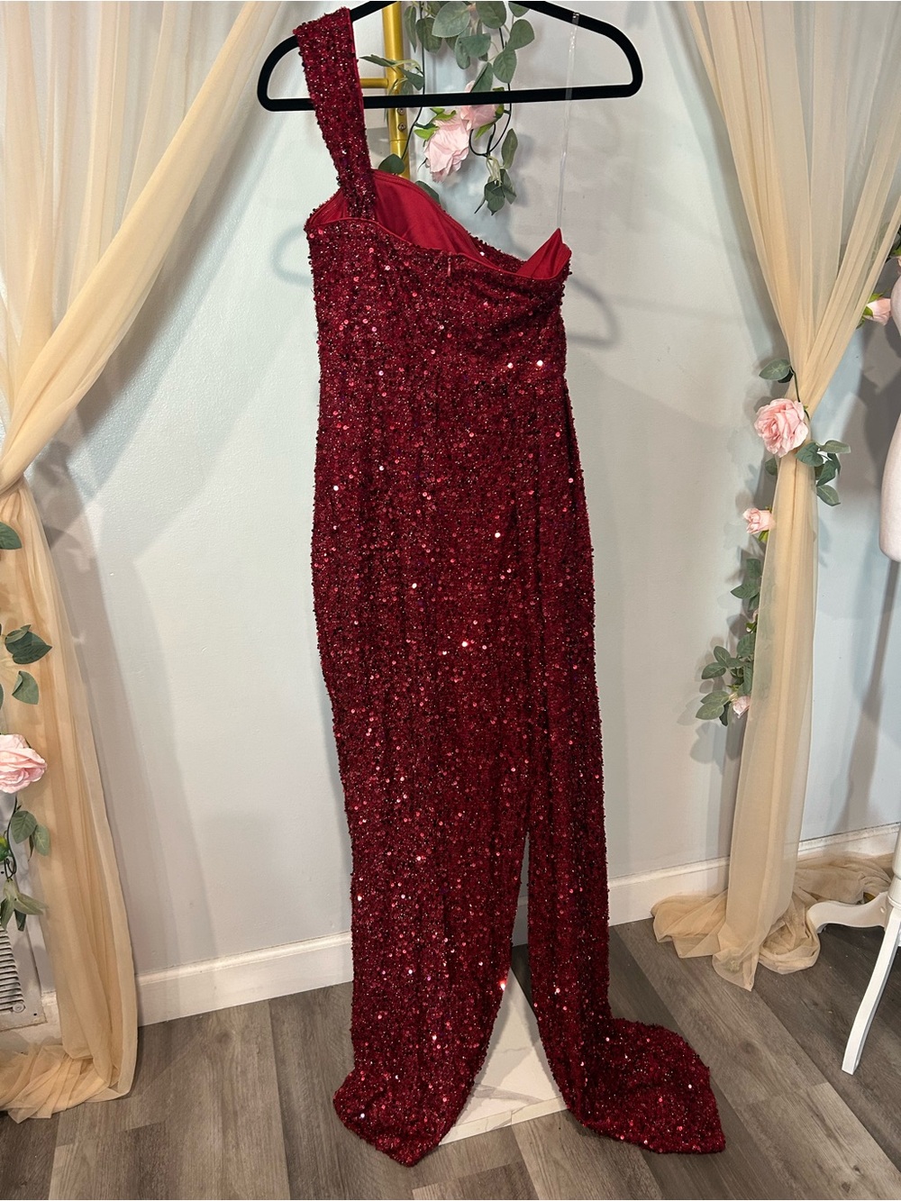 NWT Red Sequin One Shoulder Asymmetrical Slit Draped Formal Gown - Picture 5 of 9